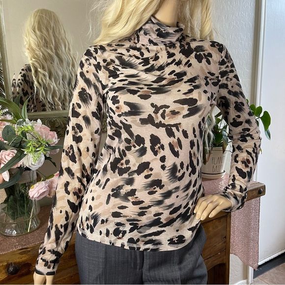 BCBGMAXAZRIA Printed Turtleneck in Multi Size Small NWT - Picture 6 of 12